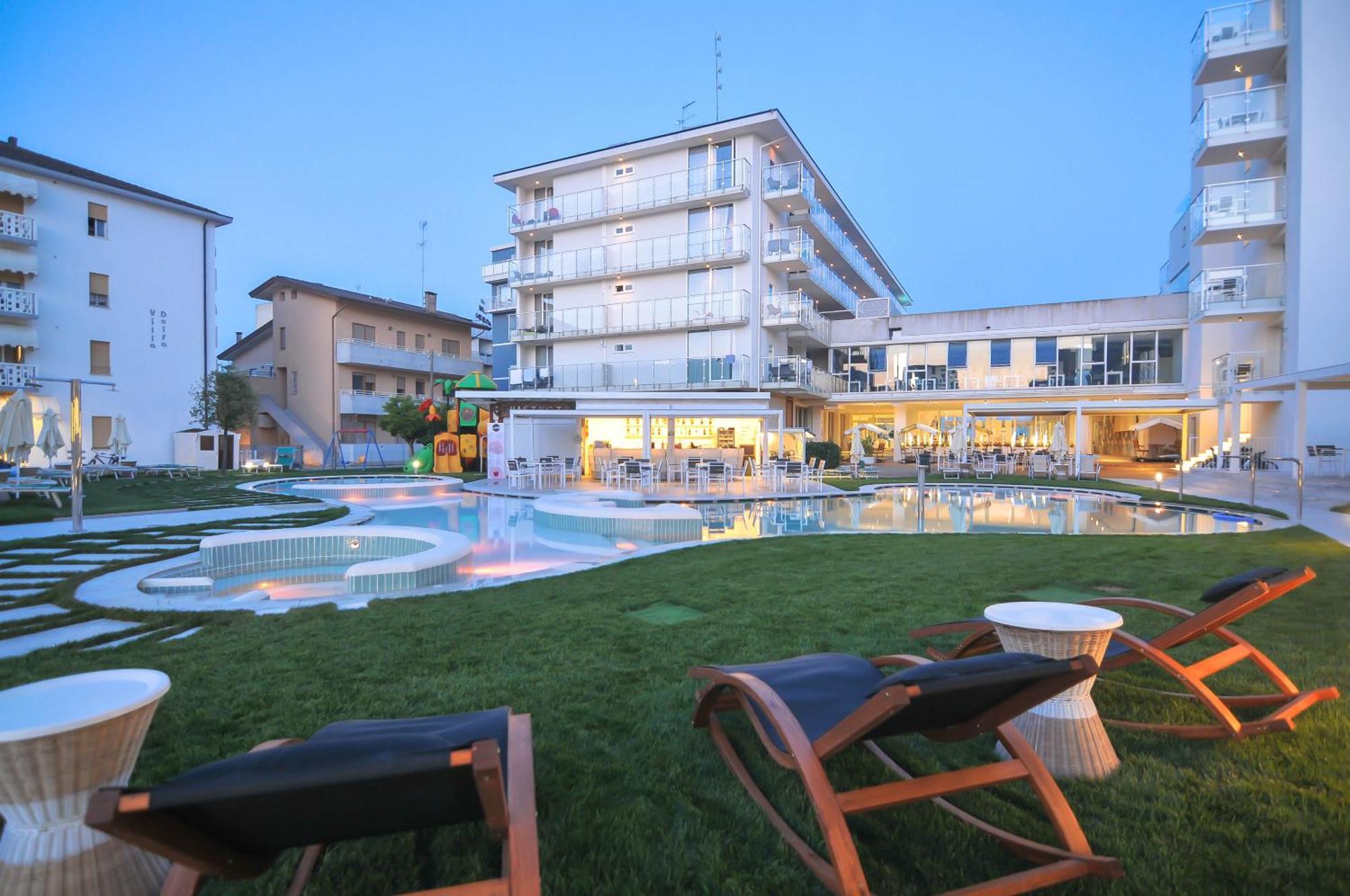 Marina Palace
