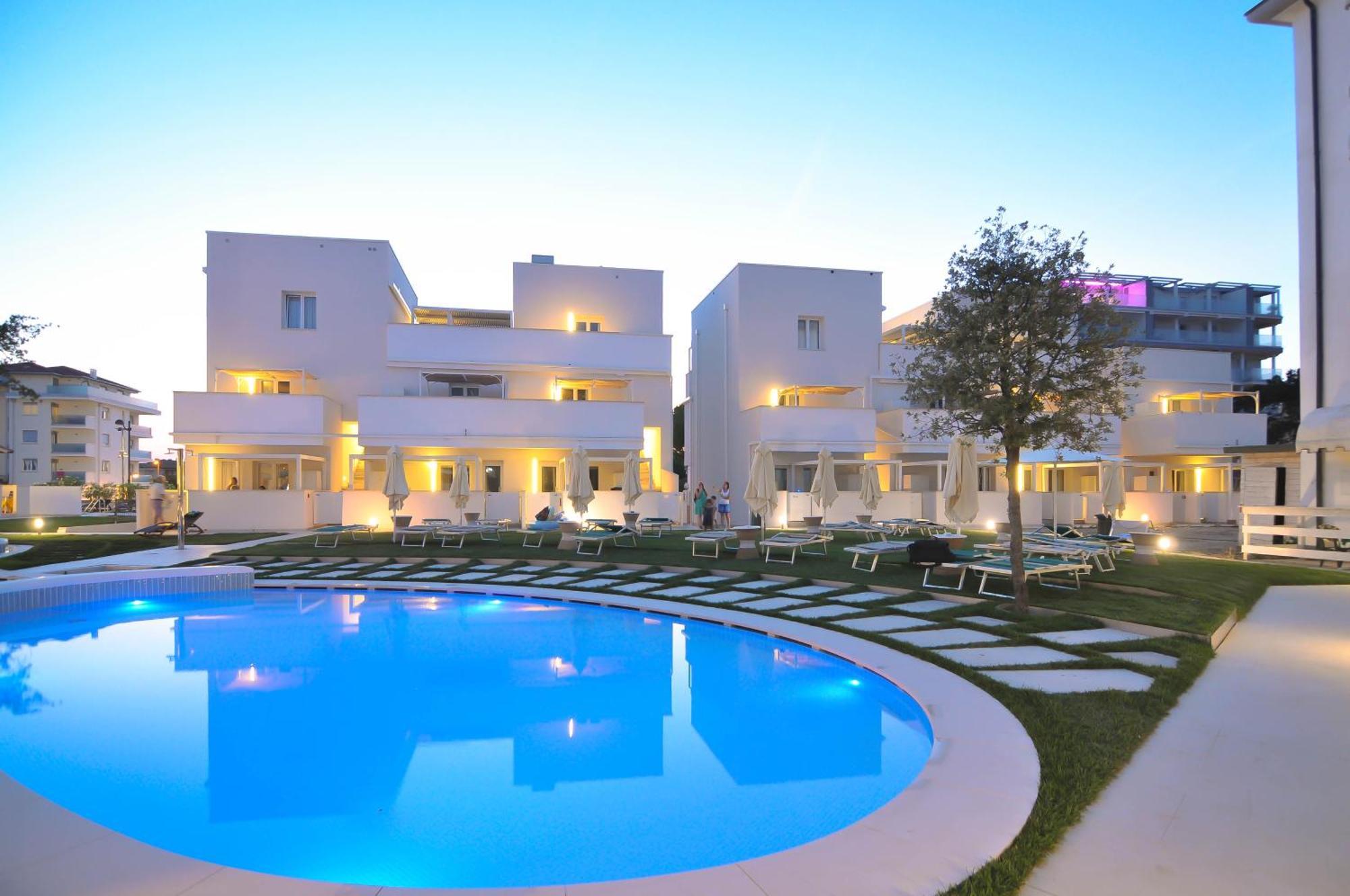 Marina Palace Hotel