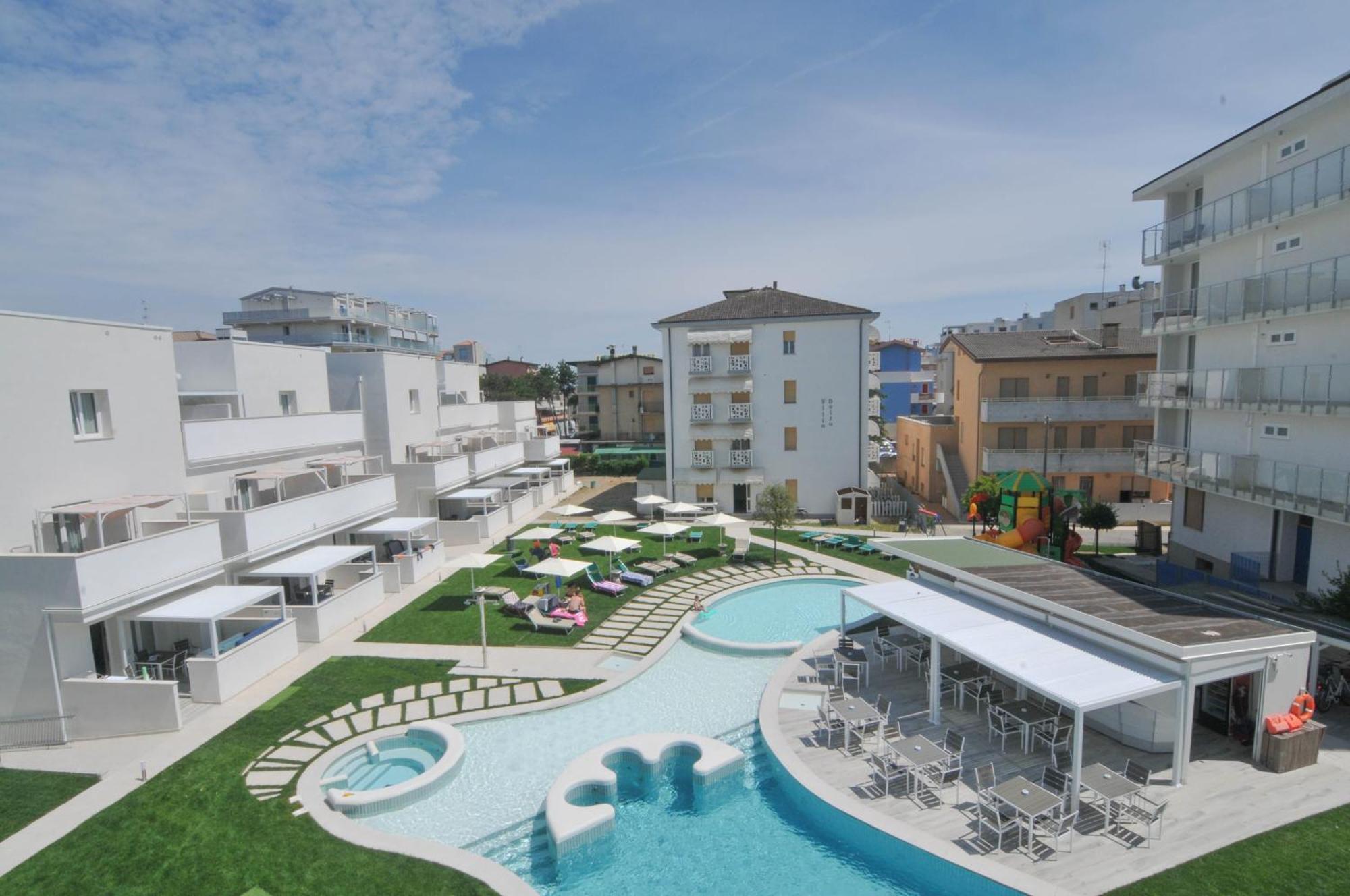 Marina Palace Hotel 4*