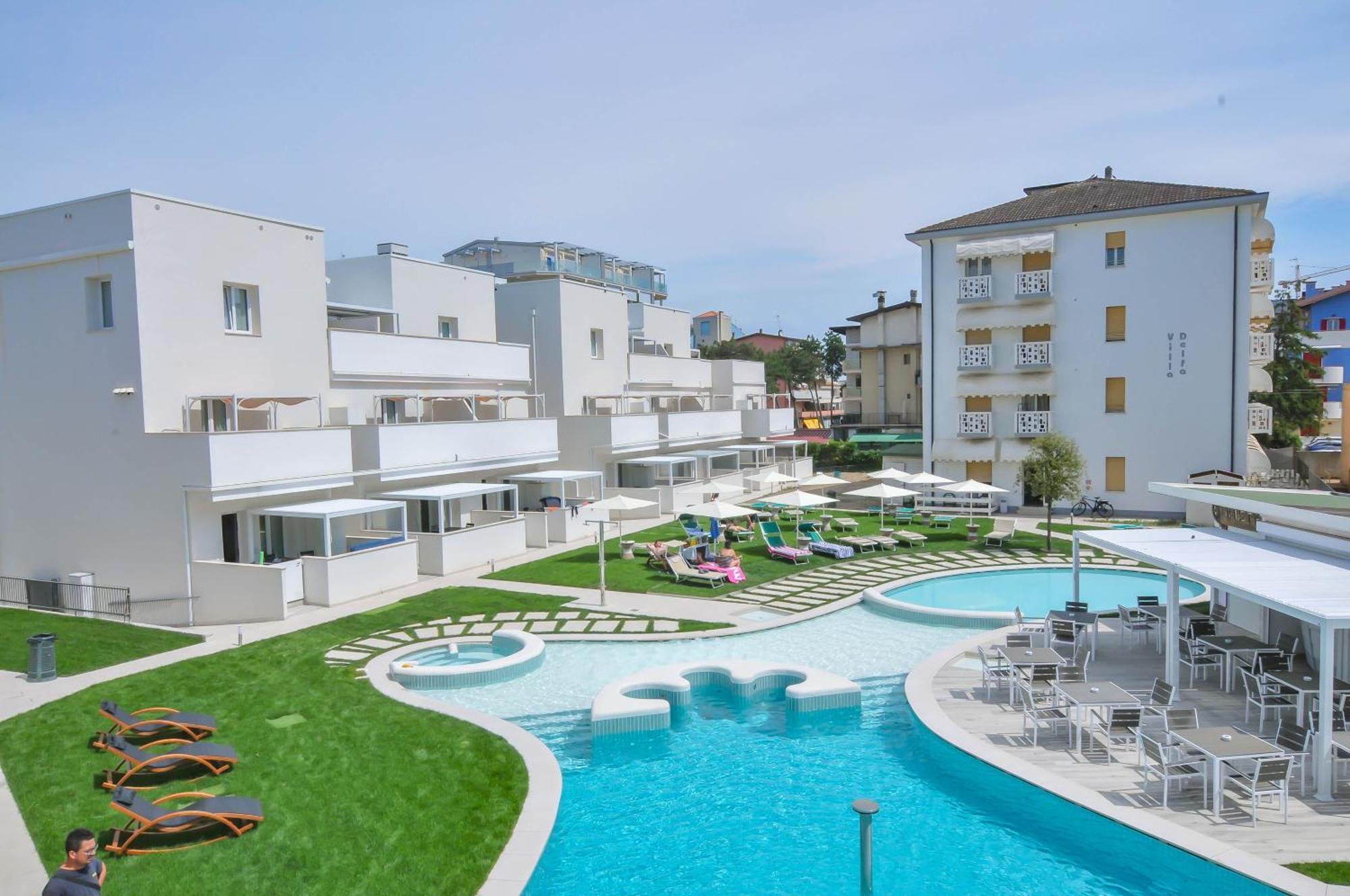 Marina Palace 4*